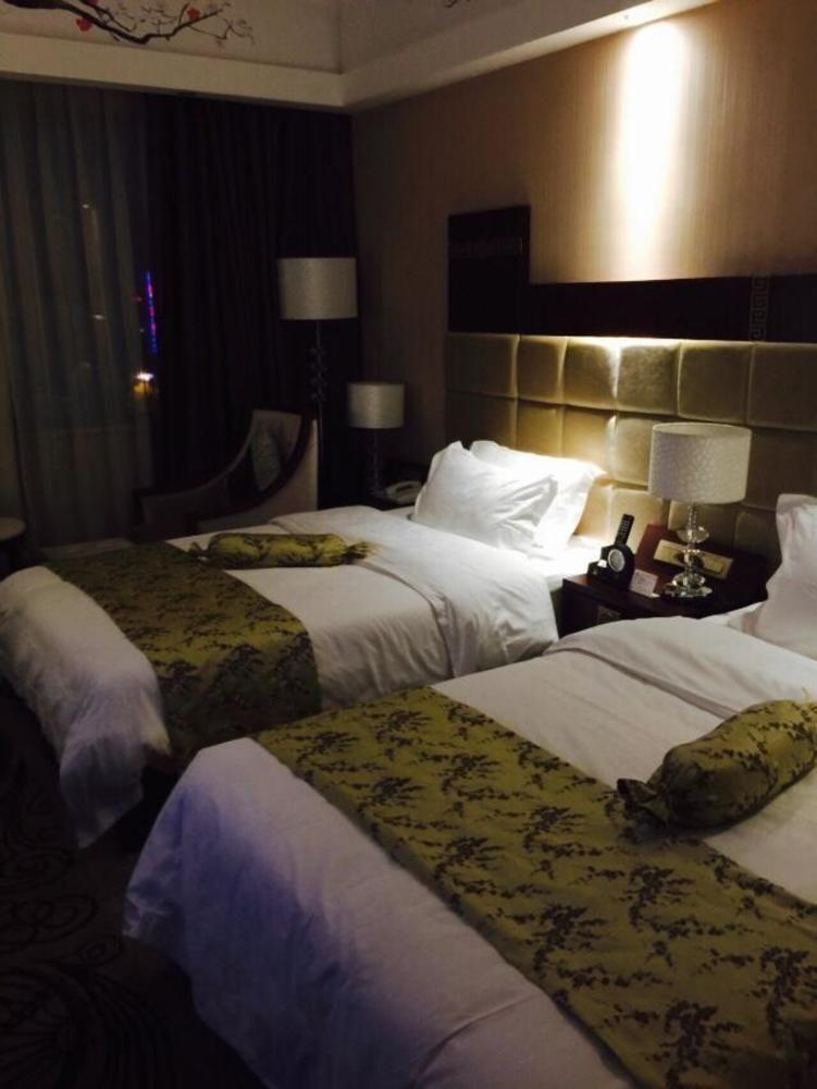 Guilin Golden Crown International Hotel Екстериор снимка