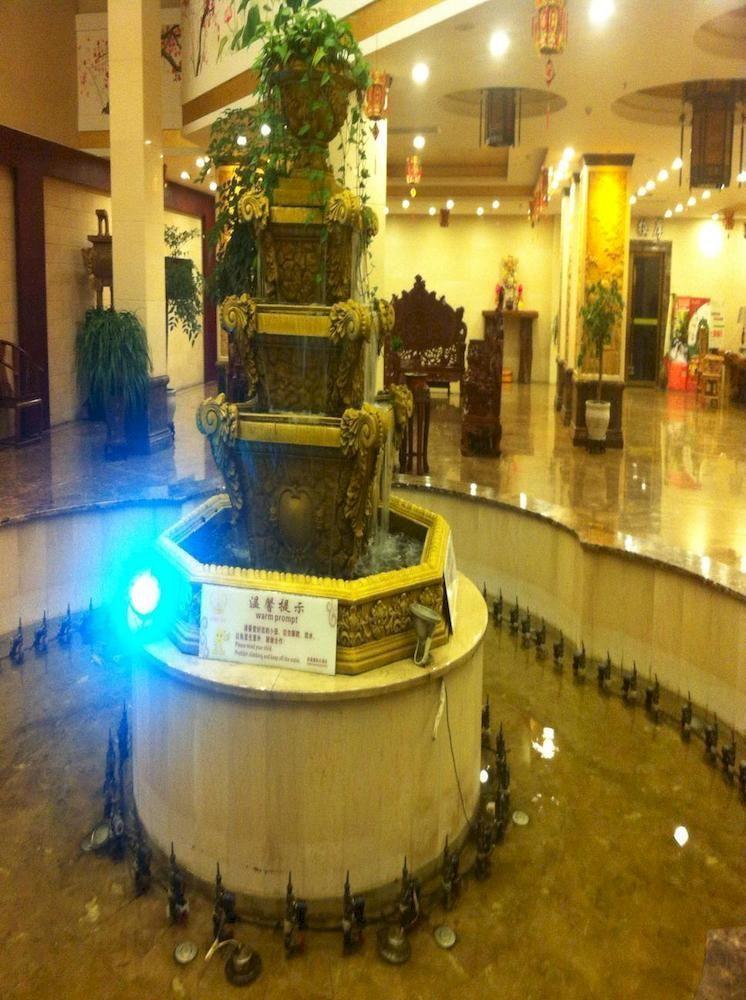Guilin Golden Crown International Hotel Екстериор снимка