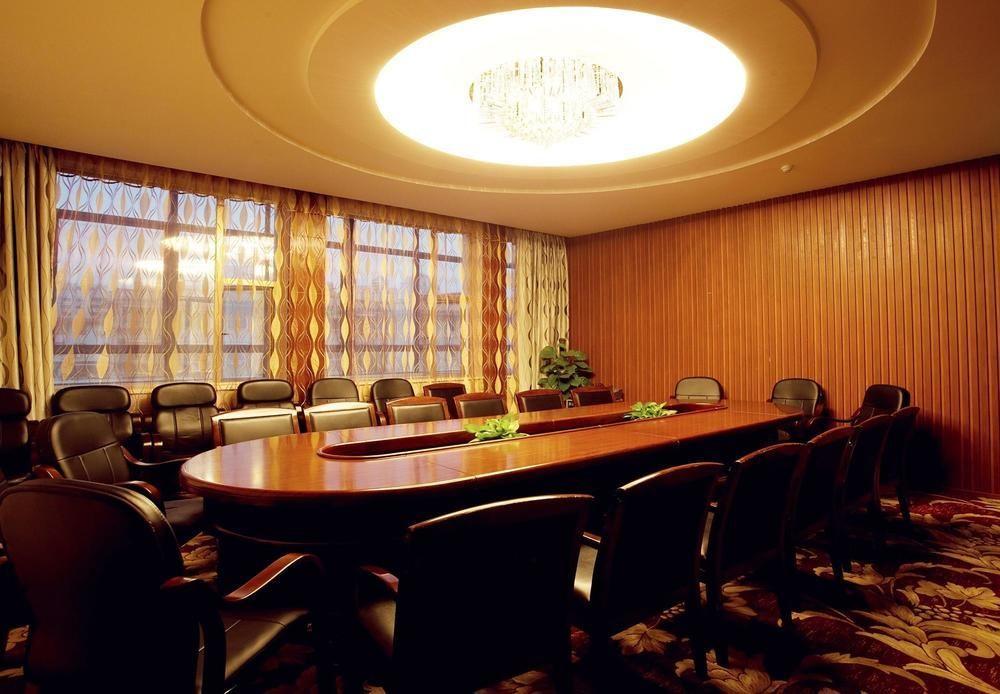 Guilin Golden Crown International Hotel Екстериор снимка