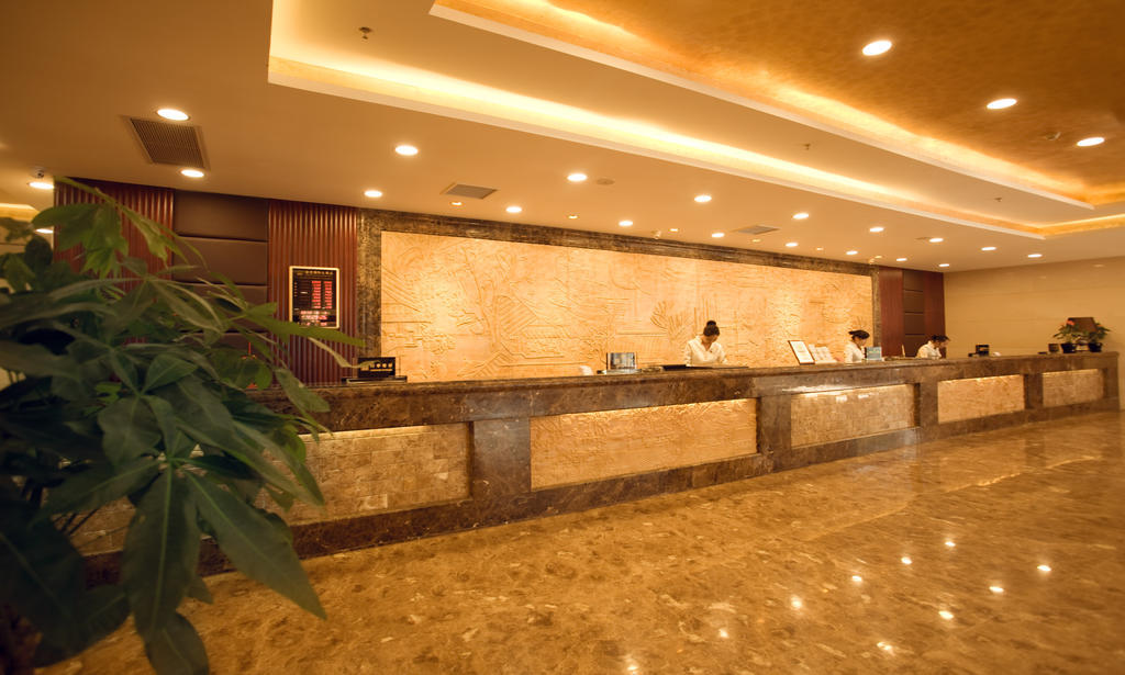Guilin Golden Crown International Hotel Екстериор снимка