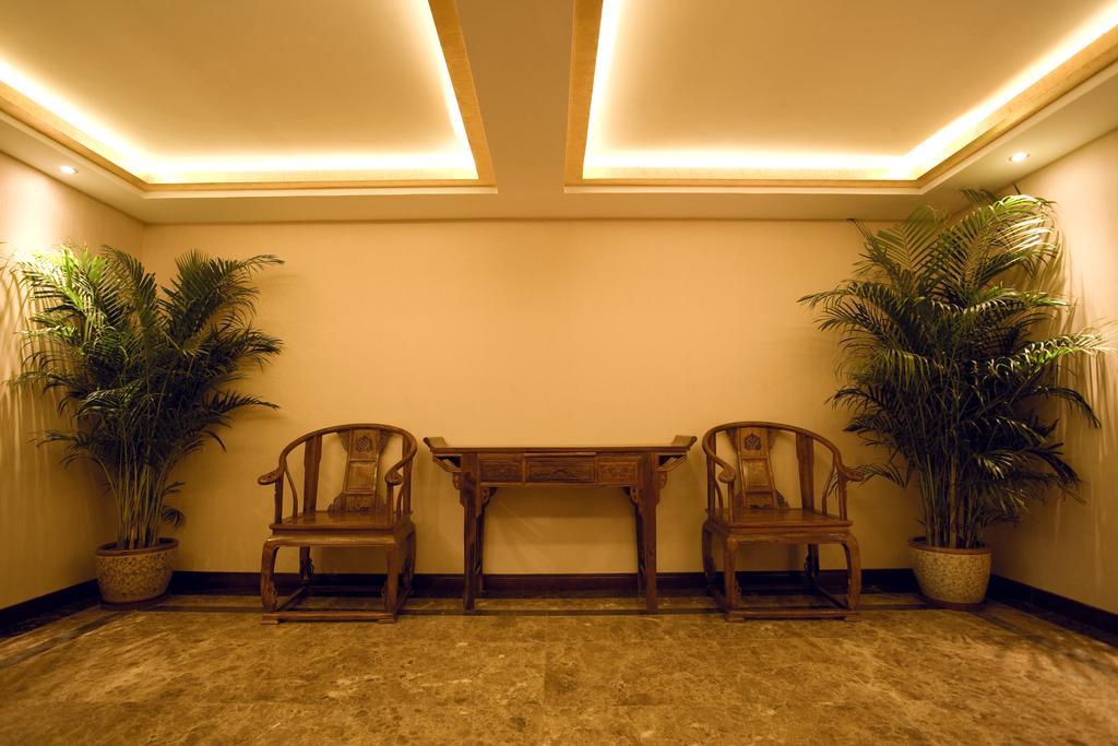 Guilin Golden Crown International Hotel Екстериор снимка